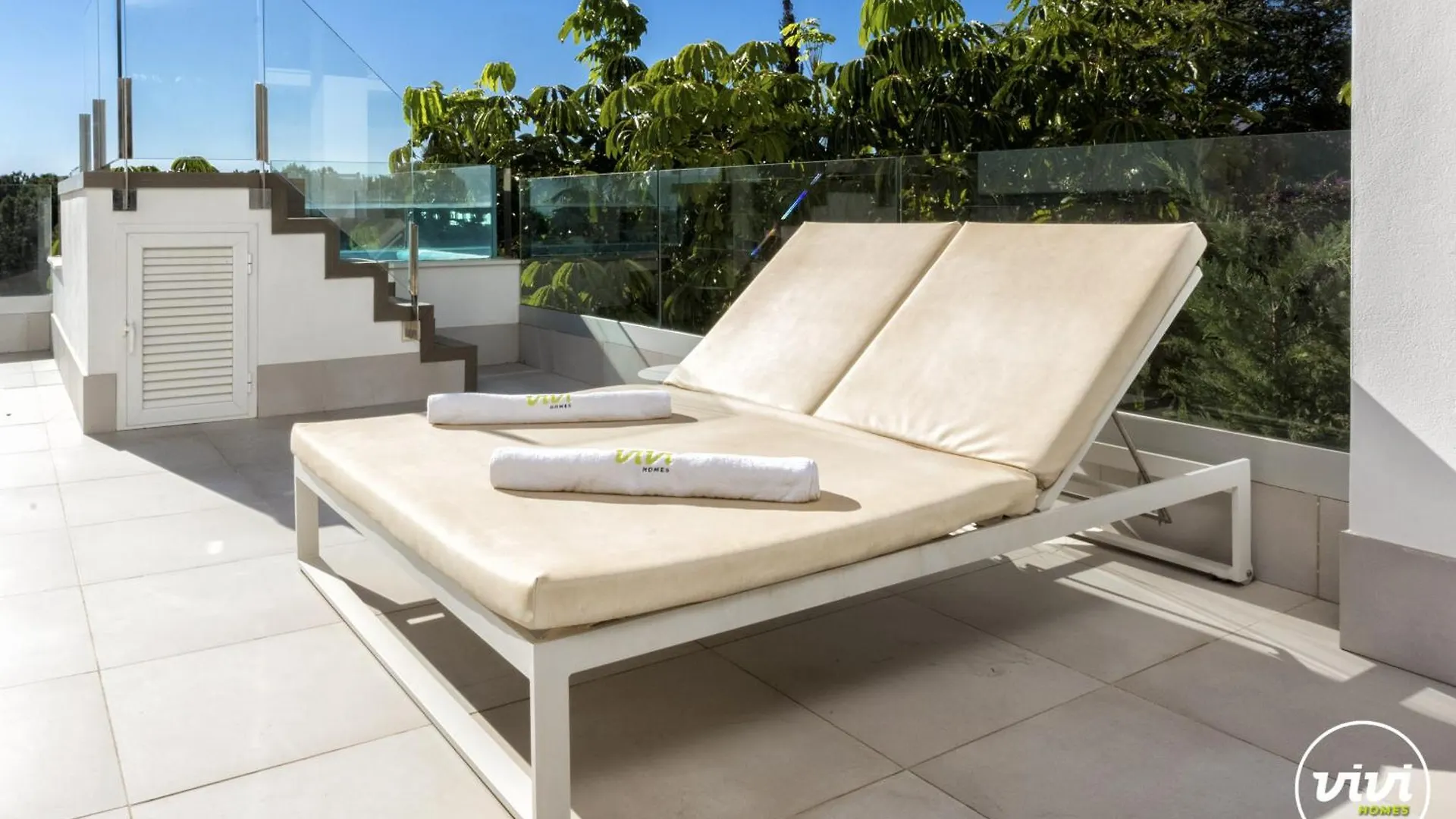 Vivi Homes - Palmera Pool, Sauna, Gym & Beach El Faro 0*,