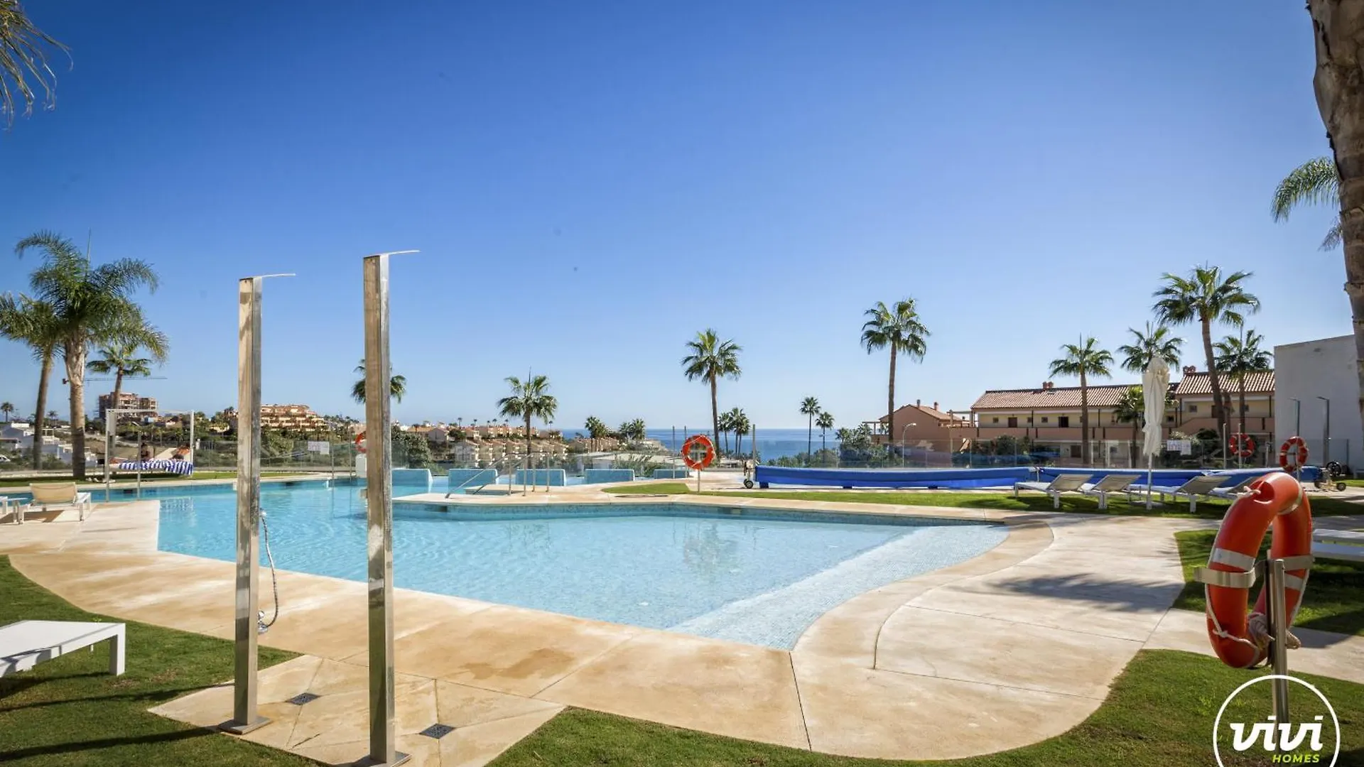 Vivi Homes - Palmera Pool, Sauna, Gym & Beach El Faro 0*,